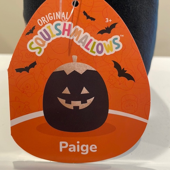 ⚡️NWT 5” Paige the Black & Gold Pumpkin 🎃Halloween Squishmallow - Picture 4 of 5